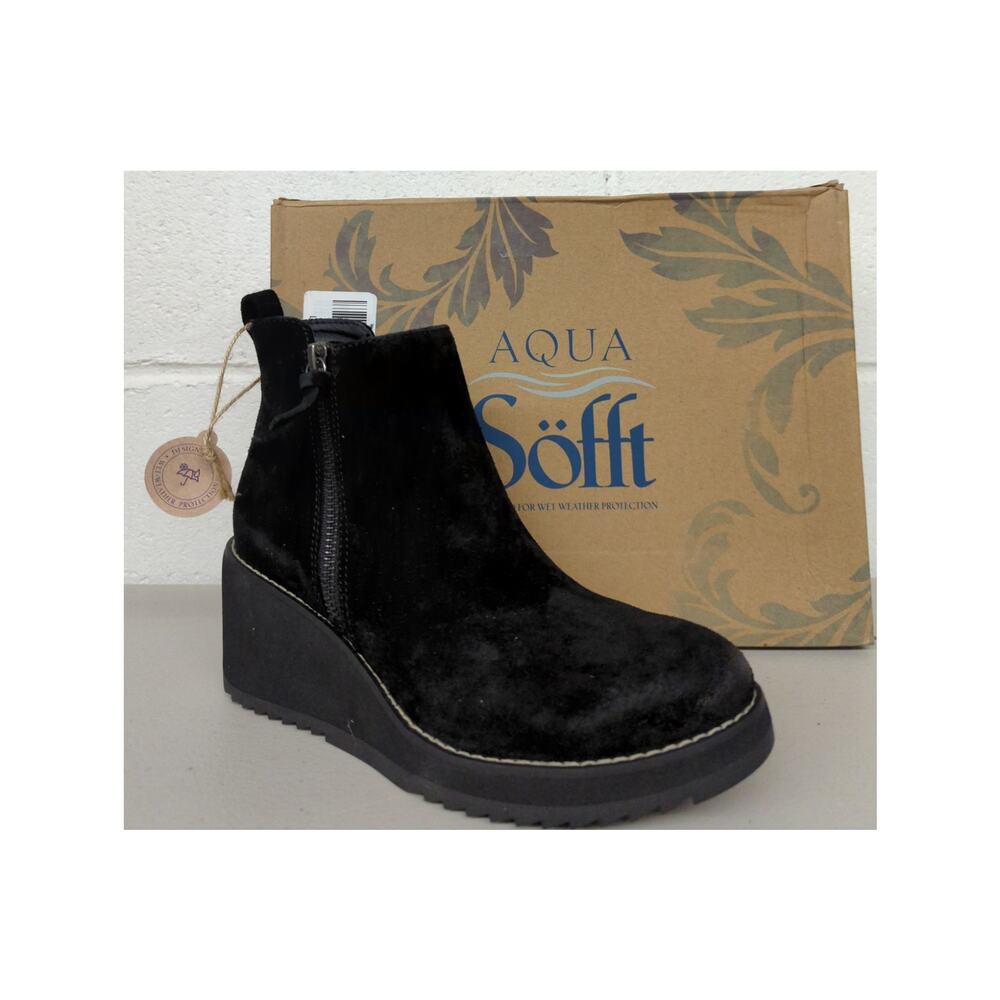 new NIB Aqua sofft "wet weather protection" Sz 6 Emeline black wedge bootie zip